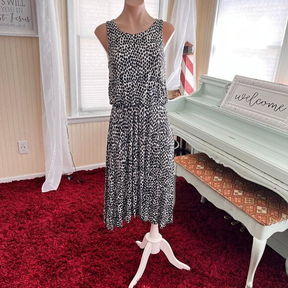 LOFT Dresses & Skirts - Ann Taylor Loft Leopard Animal Print Jersey Midi Dress sz XS